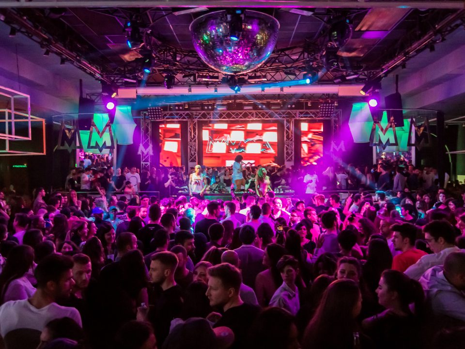 Control del ruido = mejor discoteca